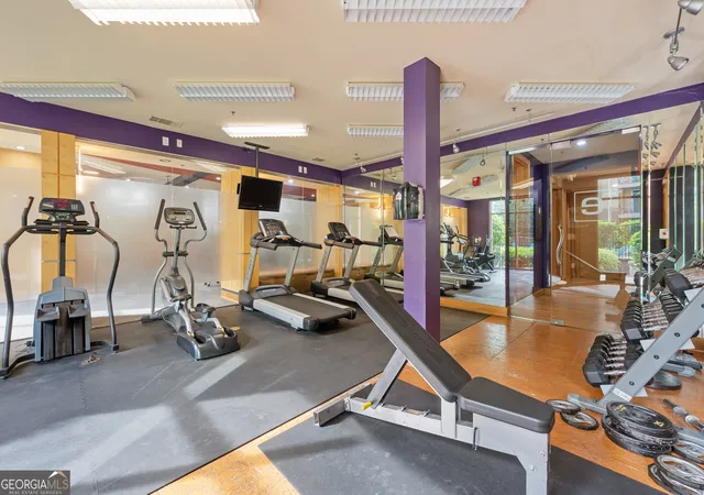 2nd image of 390 17Th St Nw, Atlanta, GA 30363