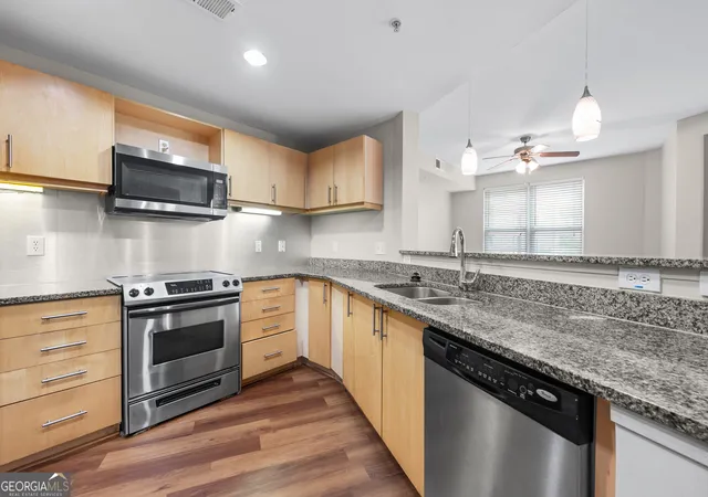 5th image of 390 17Th St Nw #5008, Atlanta, GA 30363 | MLS# 10515449