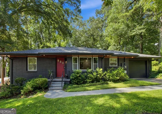 Single family home for sale at 1397 Skyhaven Rd Se, Atlanta, GA 30316 | MLS# 10801939