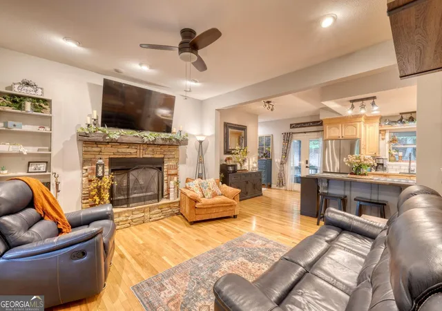 Photo 3 of Single family home for sale at 152 Lonesome Pine Trl, Blairsville, GA 30512 | MLS# 10807721 | Listing updated on 2026-09-18
