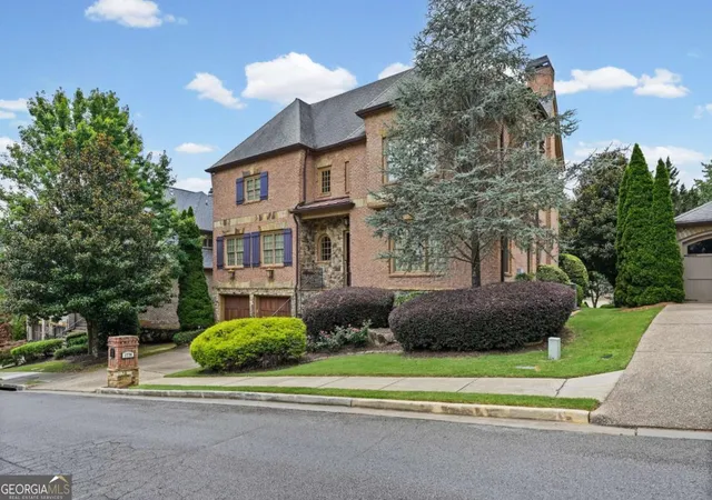 Photo 3 of Single family home for sale at 1774 Buckhead Ln NE, Atlanta, GA 30324 | MLS# 10801639 | Listing updated on 2026-09-20