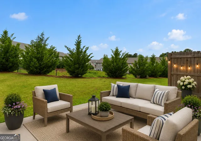 Photo 4 of Townhouse for sale at 5052 Silver Fox Rd, Oakwood, GA 30566 | MLS# 10806598 | Listing updated on 2026-09-25
