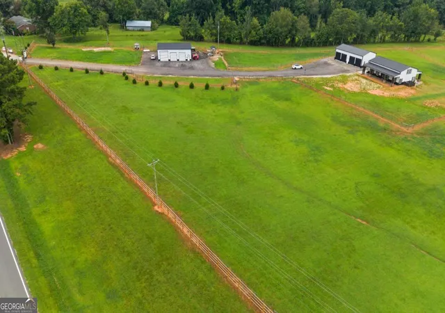 Single family home for sale at 7120 Neese Commerce Rd, Hull, GA 30646 | MLS# 10818598