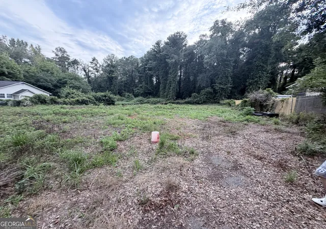 2nd image of 879 S Hairston Rd, Stone Mountain, GA 30088 | MLS# 10809877