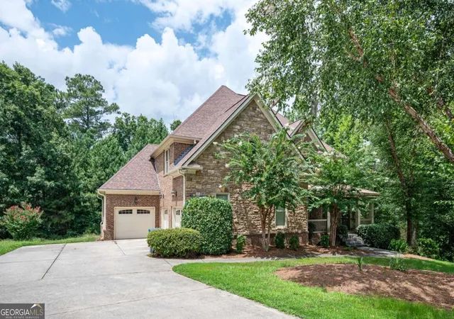 2nd image of 1526 Rocky River Dr, Lawrenceville, GA 30045 | MLS# 10821442