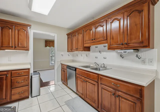 3rd image of 9002 Oakfield Dr, Statesboro, GA 30461 | MLS# 10834150