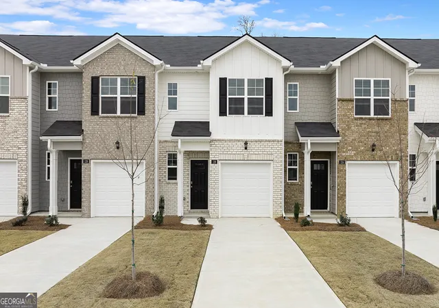 Homes for sale in Perry, GA | 204 Kenmore Cir, Perry, GA 31069 | MLS# 10778609