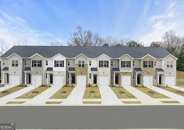 Homes for sale in Perry, GA | 204 Kenmore Cir, Perry, GA 31069 | MLS# 10778609