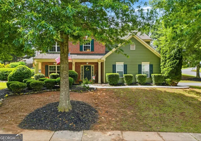 Photo 2 of Single family home for sale at 6605 Flagstone Ct, Cumming, GA 30028 | MLS# 10783643 | Listing updated on 2026-08-25