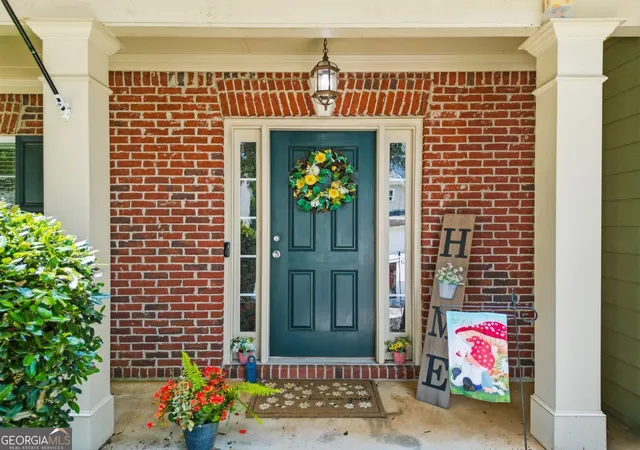 Photo 3 of Single family home for sale at 6605 Flagstone Ct, Cumming, GA 30028 | MLS# 10783643 | Listing updated on 2026-09-15