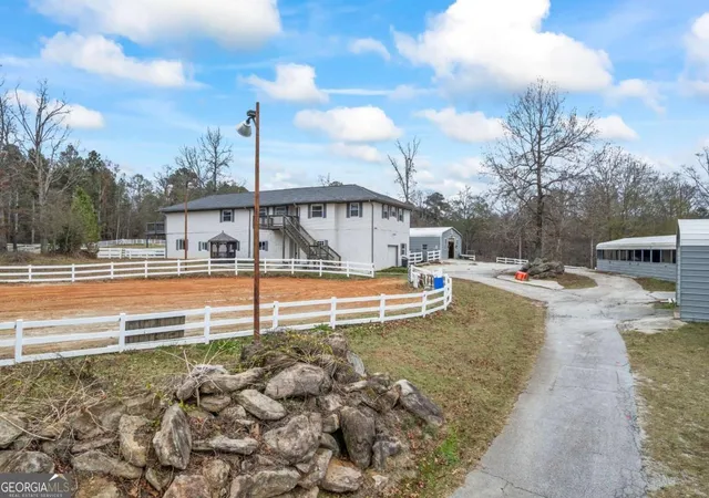 3rd image of 2150 Smyrna Ridge Ct Sw, Conyers, GA 30094 | MLS# 10653201
