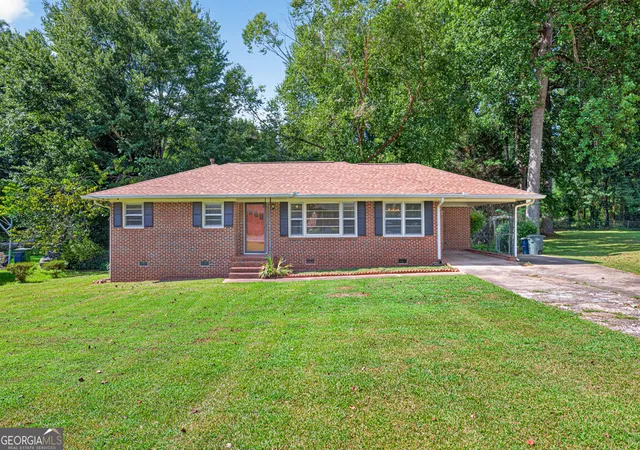 1st image of 1305 Greenview Dr, Griffin, GA 30224 | MLS# 10830425