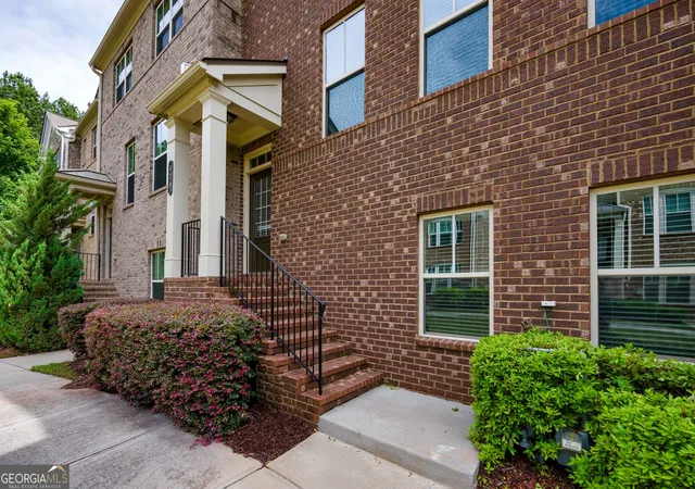 3rd image of 620 Sunset Park Dr, Suwanee, GA 30024 | MLS# 10774634