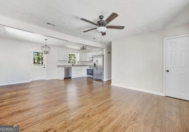 5th image of 4220 Kent Dr, Powder Springs, GA 30127 | MLS# 10790131
