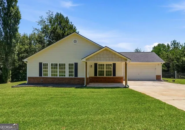 Photo 1 of Sale Pending at 275 Jack Russell Rd, Newnan, GA 30263 | MLS# 10788893 | Listing updated on 2026-08-26