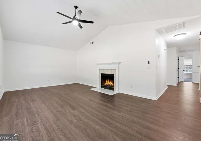 Photo 4 of Sale Pending at 275 Jack Russell Rd, Newnan, GA 30263 | MLS# 10788893 | Listing updated on 2026-08-26