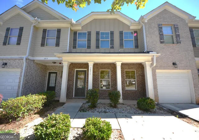 Townhouse for sale at 1853 Old Dogwood, Jonesboro, GA 30238 | MLS# 10880793
