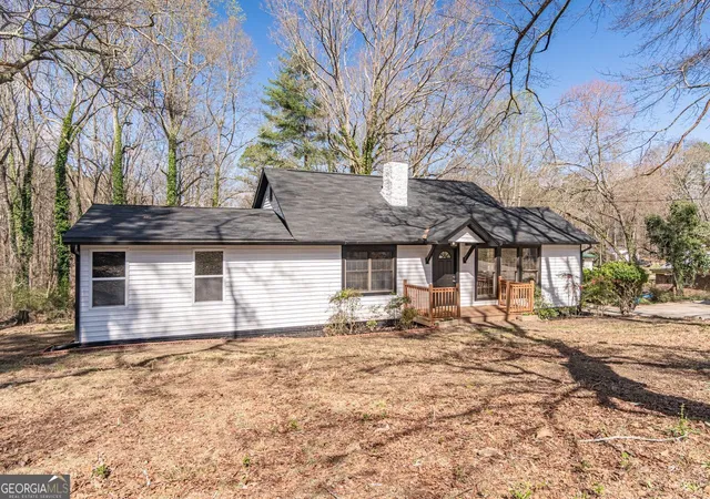 Photo 2 of Sale Pending at 1203 E Ridge Rd, Gainesville, GA 30501 | MLS# 10708202 | Listing updated on 2026-09-11