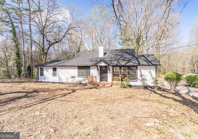 Photo 3 of Sale Pending at 1203 E Ridge Rd, Gainesville, GA 30501 | MLS# 10708202 | Listing updated on 2026-09-11