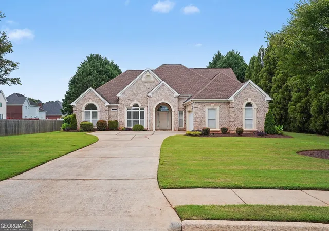 Photo 1 of Sale Pending at 1086 Rowanshyre Cir, Mcdonough, GA 30253 | MLS# 10808396 | Listing updated on 2026-09-14