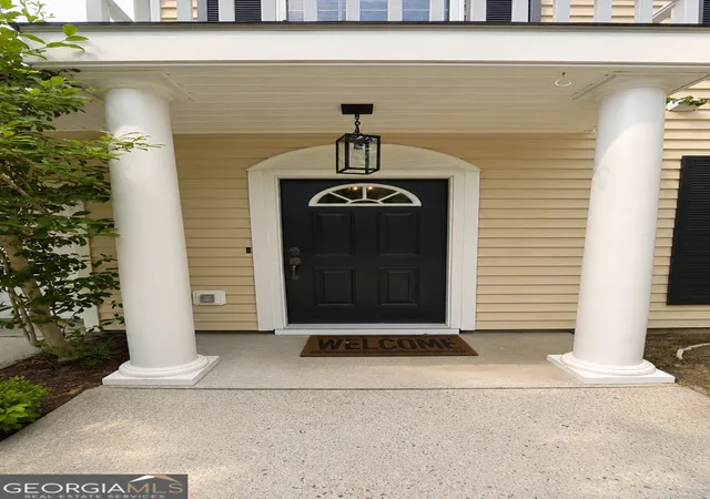 3rd image of 2502 B Jerry Jones Dr, Valdosta, GA 31602 | MLS# 10802055