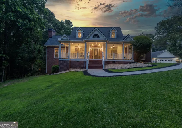 3rd image of 2230 Ewing Chapel Rd, Dacula, GA 30019 | MLS# 10685625