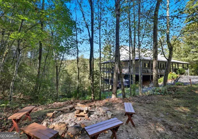 Photo 3 of Single family home for sale at 136 Ross Rd, Mineral Bluff, GA 30559 | MLS# 10628634 | Listing updated on 2026-09-11