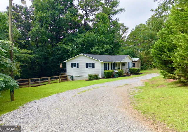 2nd image of 3914 Pine Lake Rd, West Point, GA 31833 | MLS# 10822451