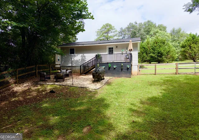 4th image of 3914 Pine Lake Rd, West Point, GA 31833 | MLS# 10822451