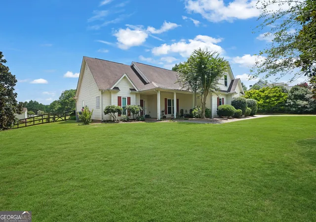 3rd image of 188 Meadows Dr, Senoia, GA 30276 | MLS# 10794919
