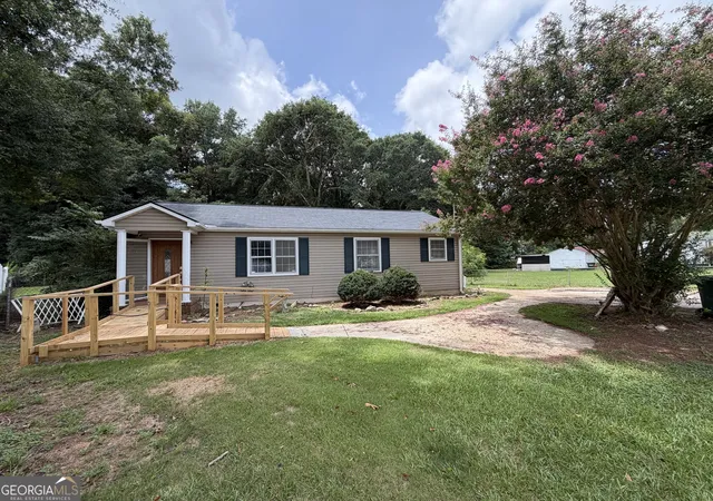2nd image of 230 Glendale Dr, Hartwell, GA 30643 | MLS# 10731491