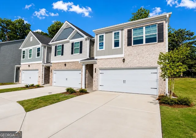 Photo 2 of Townhouse for sale at 6339 Warbler Ct, Morrow, GA 30260 | MLS# 10721534 | Listing updated on 2026-09-10