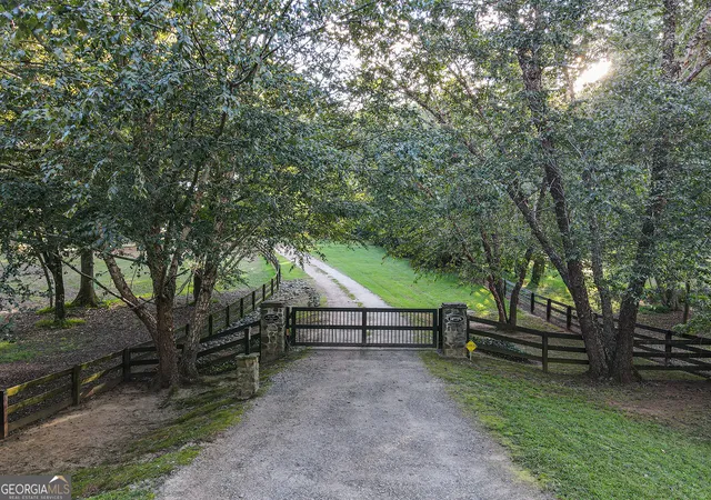 1st image of 683 Duck Thurmond Rd, Dawsonville, GA 30534 | MLS# 10739377