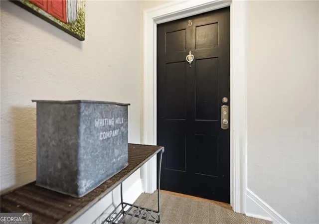 Photo 3 of Condo for sale at 2222 Peachtree Rd Nw #B5, Atlanta, GA 30309 | MLS# 10821194 | Listing updated on 2026-09-23