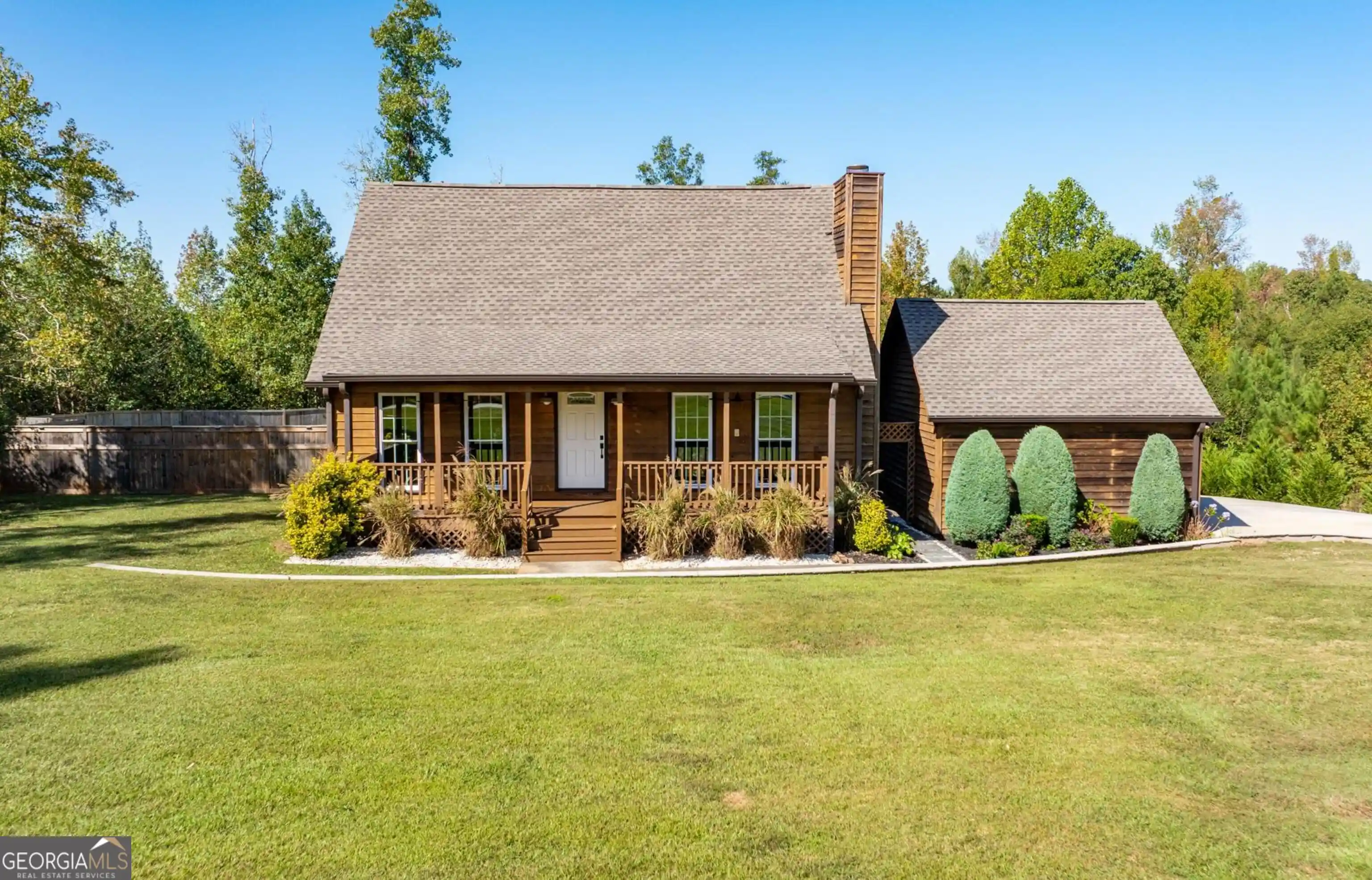 Single family home for sale at 295 Victoria Ln, Newnan, GA 30263 | MLS# 10873039