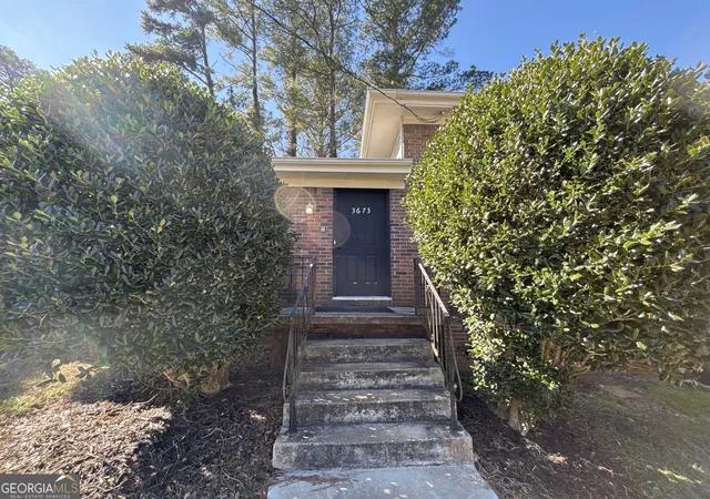 Photo 3 of Single family home for sale at 3673 Glen Fls Dr, Decatur, GA 30032 | MLS# 10694902 | Listing updated on 2026-09-02