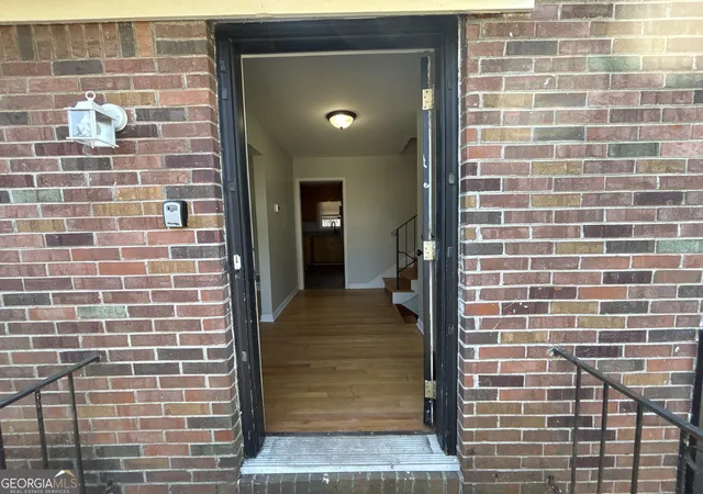 Photo 3 of Single family home for sale at 3673 Glen Fls Dr, Decatur, GA 30032 | MLS# 10694902 | Listing updated on 2026-09-02