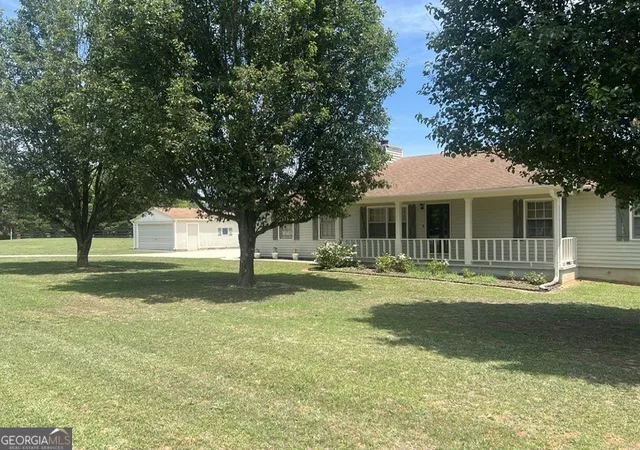 Photo 2 of Single family home for sale at 5719 Hill Rd Sw, Powder Springs, GA 30127 | MLS# 10768355 | Listing updated on 2026-05-22