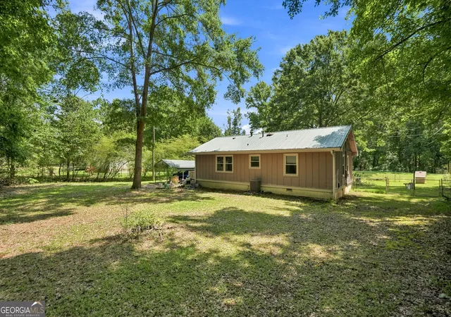 Photo 4 of Single family home for sale at 2261 Rehoboth Church Rd, Griffin, GA 30224 | MLS# 10819604 | Listing updated on 2026-08-21