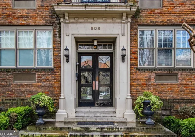 2nd image of 908 Juniper St Ne #APT 4, Atlanta, GA 30309 | MLS# 10796728