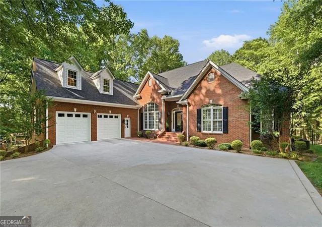 1st image of 153 York Pl, Calhoun, GA 30701 | MLS# 10739745