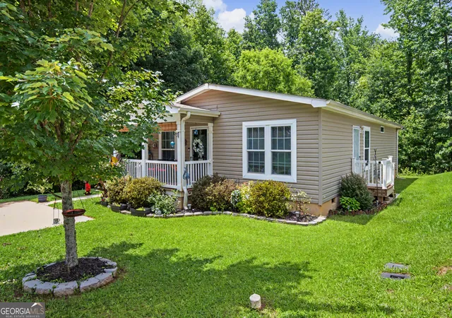 3rd image of 96 Bob White Ln, Newnan, GA 30263 | MLS# 10782389