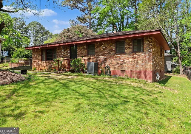 Photo 2 of Sale Pending at 7019 Lakeview Ln, Doraville, GA 30360 | MLS# 10795300 | Listing updated on 2026-09-08