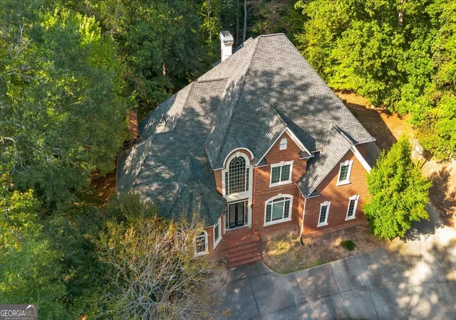 Photo 3 of Mansion for sale at 1670 Riverside Rd, Roswell, GA 30076 | MLS# 10808816 | Listing updated on 2026-08-03