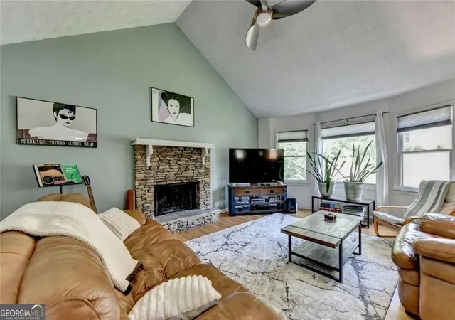 Photo 2 of Single family home for sale at 6224 Ivy Springs Dr, Flowery Branch, GA 30542 | MLS# 10808890 | Listing updated on 2026-09-06