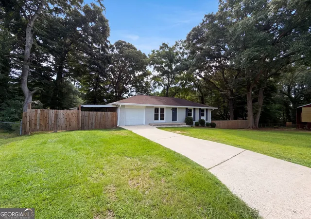 Photo 2 of Single family home for sale at 6970 Mary Ct, Riverdale, GA 30274 | MLS# 10823532 | Listing updated on 2026-09-20