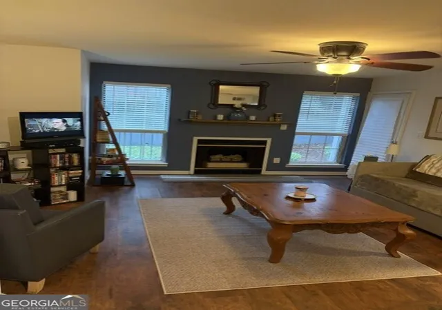 3rd image of 416 Granville Ct, Sandy Springs, GA 30328 | MLS# 10772211