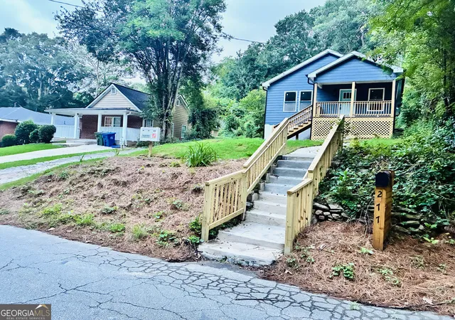 Photo 2 of Single family home for sale at 277 Barfield Ave Sw, Atlanta, GA 30310 | MLS# 10764653 | Listing updated on 2026-08-06