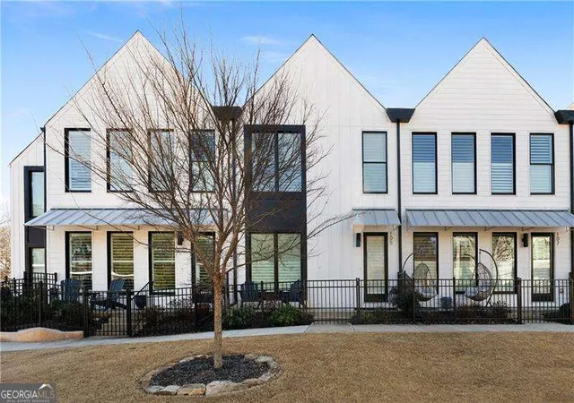 Photo 1 of Townhouse for sale at 105 Pearl St, Woodstock, GA 30188 | MLS# 10681208 | Listing updated on 2026-09-15