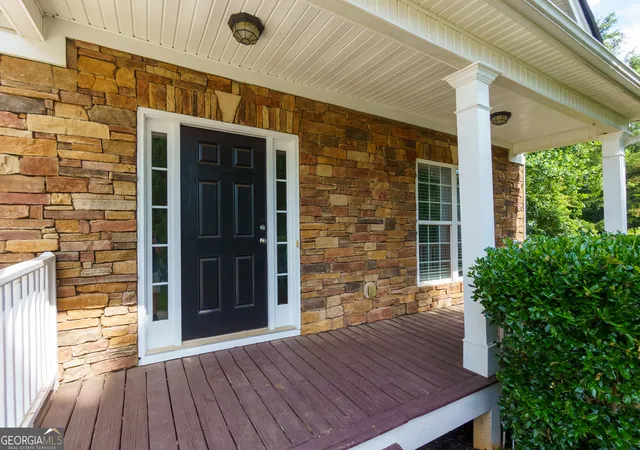 Photo 2 of Single family home for sale at 9015 Montclair Hills Dr, Cumming, GA 30028 | MLS# 10789958 | Listing updated on 2026-10-16